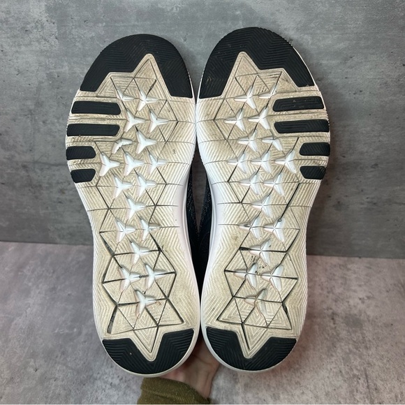 Nike Training Flex TR 7 Running Shoes 898479-001 Womens sz 7 - black - Picture 5 of 7